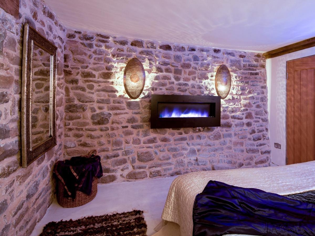 Red Kite Barn - Charming Boutique Barn Conversion Newbridge on Wye Exterior photo